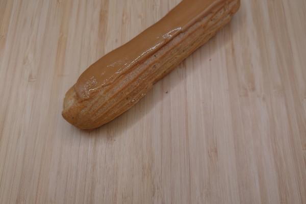 Eclair Au Café
